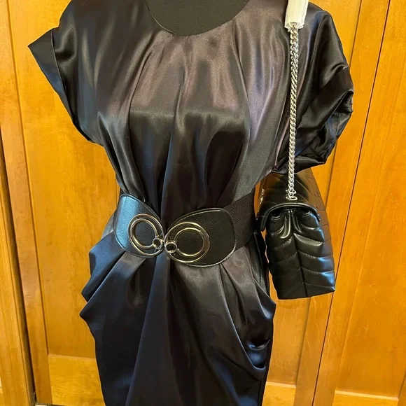 Saint Laurent Black Quilted Leather Shoulder Bag - Picture 4 of 8